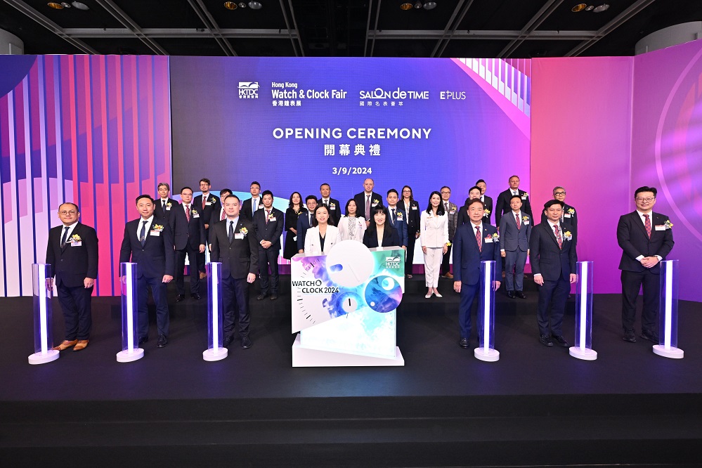 第43届香港钟表展:环球瑰丽钟表,尽展精湛工艺